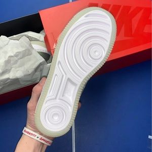 Air Force womens 7.5 green chrome